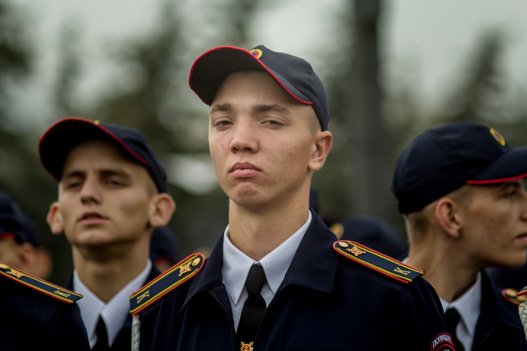 Курсанты полиции. Академия МВД ДНР курсанты. Форма курсантов ДНР. Форма МВД ДНР. Курсантки МВД ДНР.